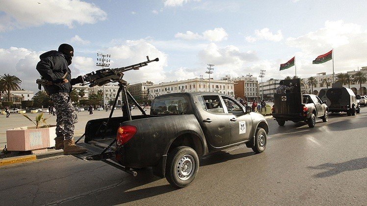ليبيا.. مسلحون يسيطرون على مقار حكومية في سرت وتفجير خط نفطي في طبرق