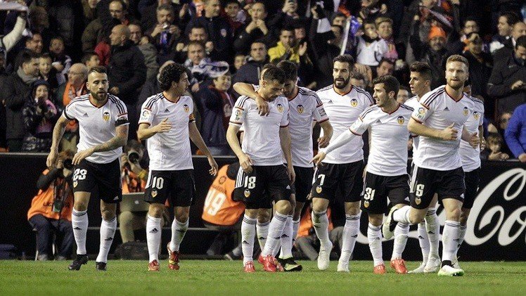 نيغيريدو يقود الخفافيش لتخطي خيتافي