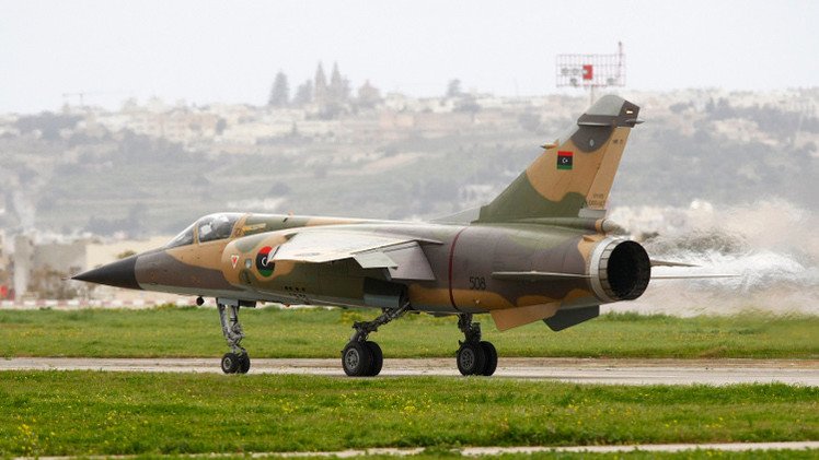 سلاح الجو الليبي يشارك المصري في قصف مواقع لـ