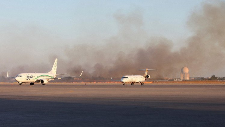 المغرب يعلن تعليق رحلاته الجوية إلى ليبيا