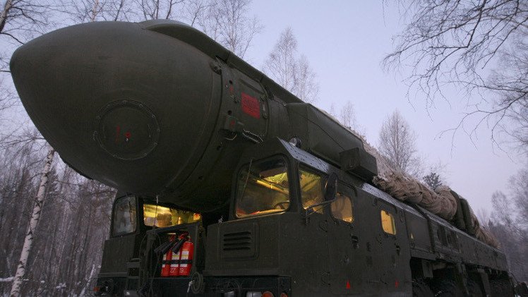 القوات الصاروخية الروسية تجري اختبارا لقدرتها القتالية