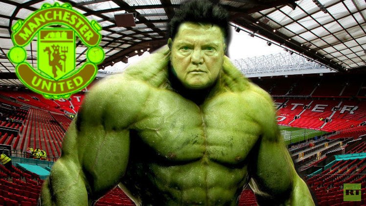 فان غال.. مدرب واهم أم فلسفة كروية مميزة