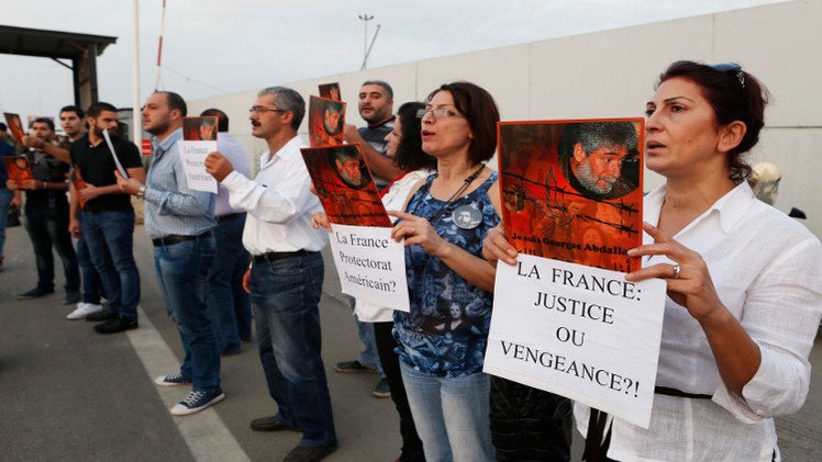  مظاهرة في بيروت للمطالبة بالإفراج عن معتقل لبناني في فرنسا 