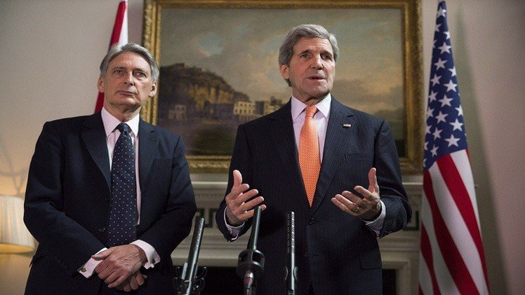 واشنطن ولندن تبحثان  فرض عقوبات جديدة على روسيا