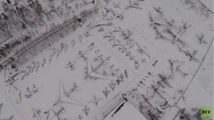 بالفيديو.. طائرات عسكرية متنوعة