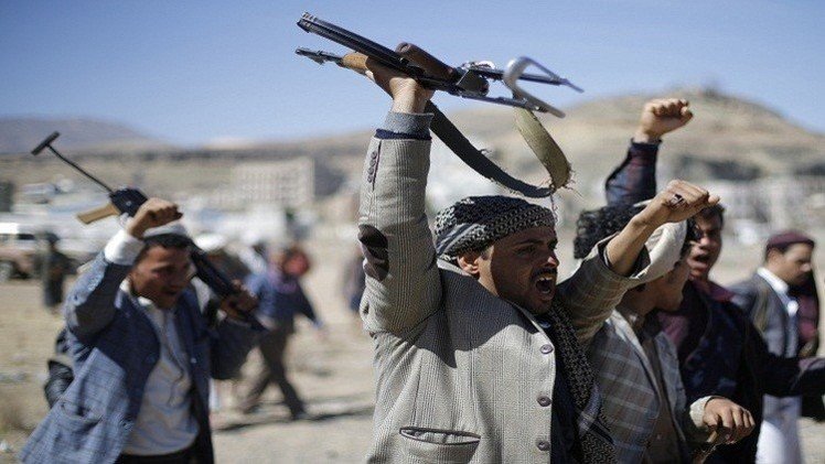 اليمن.. الحوثيون يهددون بمحاكمة بحاح وأعضاء حكومته بتهمة 