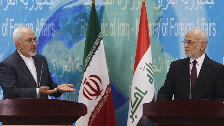 ظريف يؤكد عزم إيران تطوير علاقاتها مع دول الجوار العربي