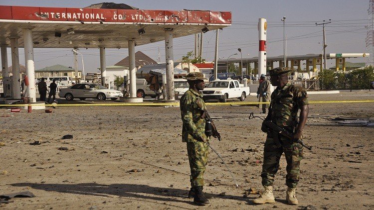 قتيل بانفجار يستهدف موكب رئيس نيجيريا والجيش يحرر 5 مدن من 