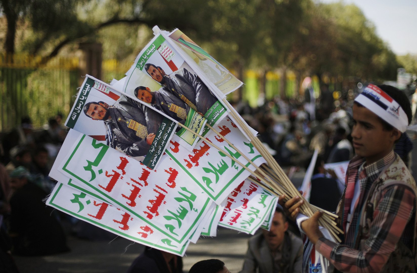 الحوثيون يهددون بالاستيلاء على السلطة في اليمن