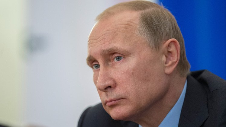 بوتين: الميزانية المعدلة وضعت على أساس سعر 50 دولار لبرميل النفط 