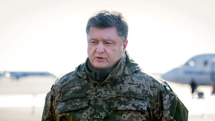 بوروشينكو يأمر بإنشاء إدارة عسكرية مدنية مختلطة في دونيتسك ولوغانسك