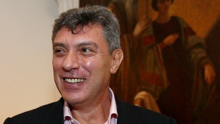 احتجاز 4 أشخاص على خلفية مقتل السياسي الروسي نيمتسوف