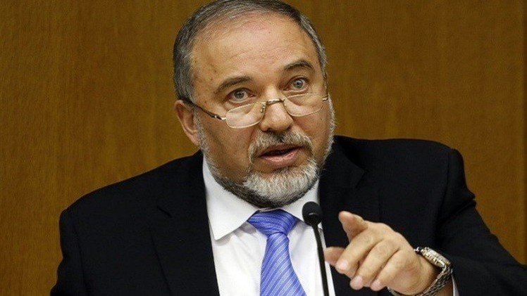 ليبرمان يهدد الفلسطينيين ردا على نيتهم مقاضاته دوليا