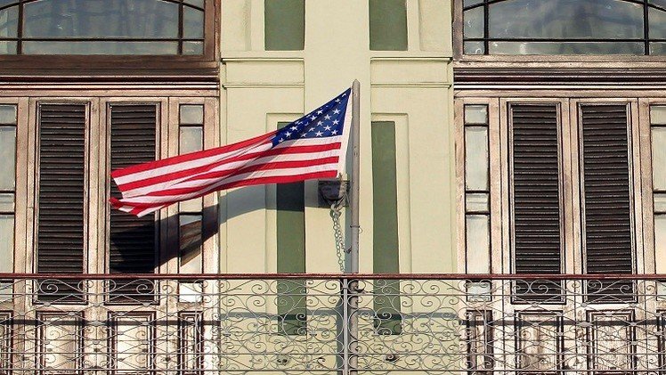 استئناف عمل السفارة الأمريكية في الرياض