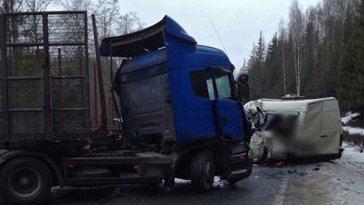 مقتل 16 شخصا في حادث مروري غربي روسيا