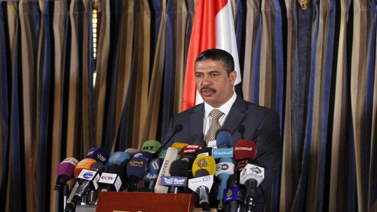 بحاح يستعد لمغادرة اليمن 