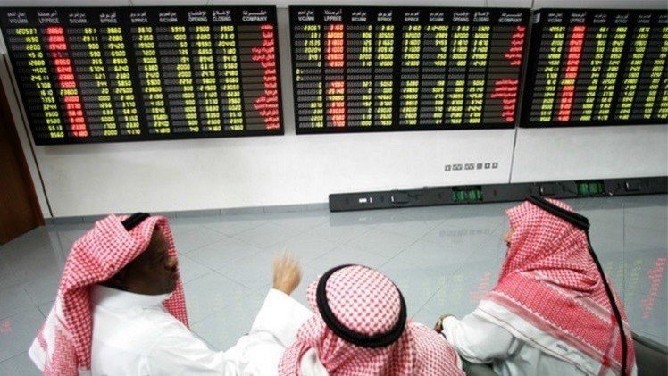 الأسواق الخليجية تواصل تراجعها مع هبوط أسعار النفط 