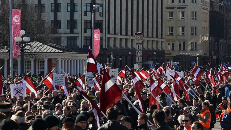 مسيرة المحاربين القدماء من "أس أس" في ريغا – عار أوروبا المعاصرة