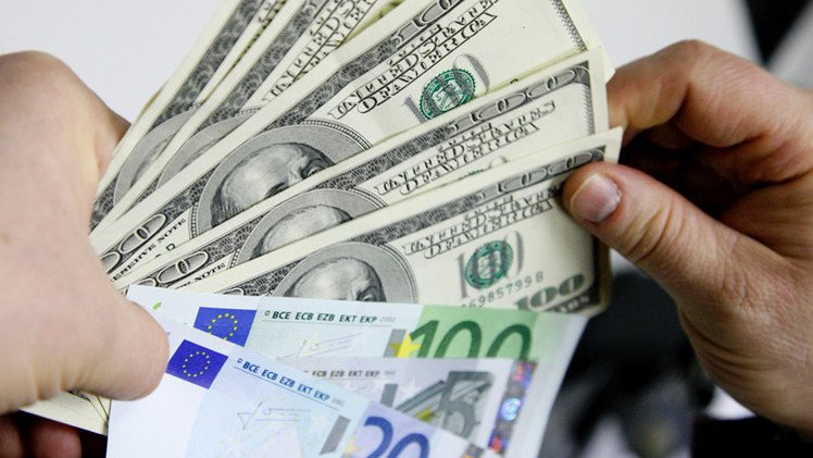 اليورو يصعد أمام الدولار لليوم الثاني 