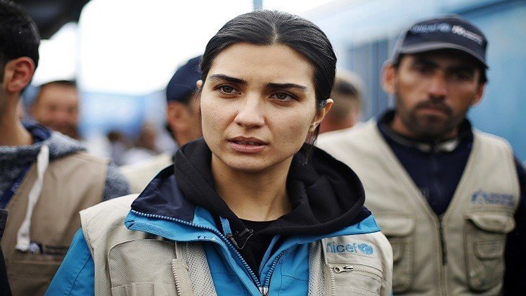 "لميس"  تدخل موسوعة غينيس برسالة من معجبيها