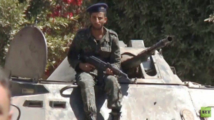 هادي يتهم أنصار النظام السابق والحوثيين بمحاولة تنفيذ انقلاب عسكري في عدن