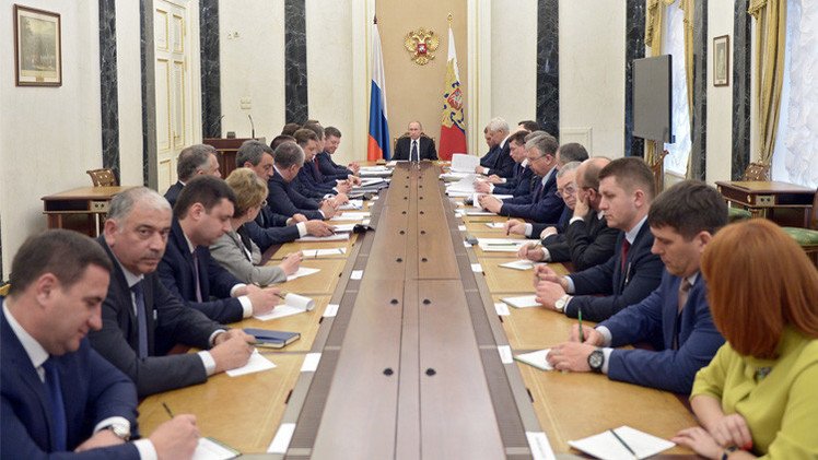 بوتين: العقوبات الغربية ليست قاتلة ولكنها ضارة