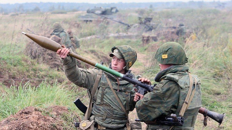 الجيش الروسي يجري تدريبات قتالية في أراضي أوسيتيا الجنوبية