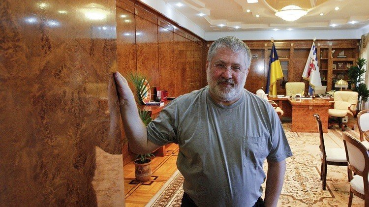  الأوليغارشية تشهر السلاح في وجه الرئيس الأوكراني 