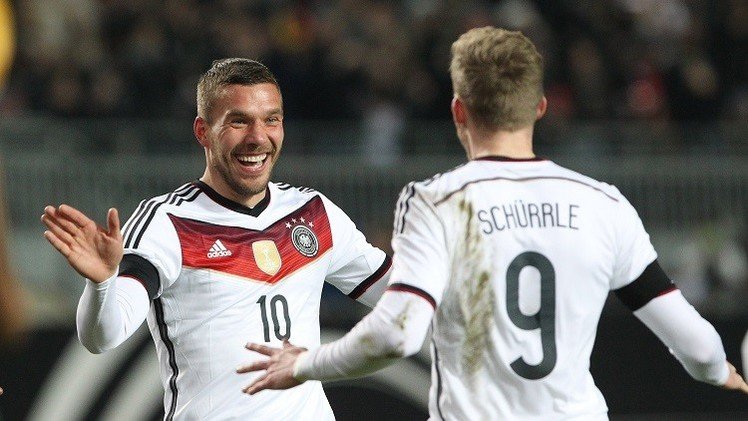 بودولسكي ينقذ أبطال العالم من كمين زعيم آسيا