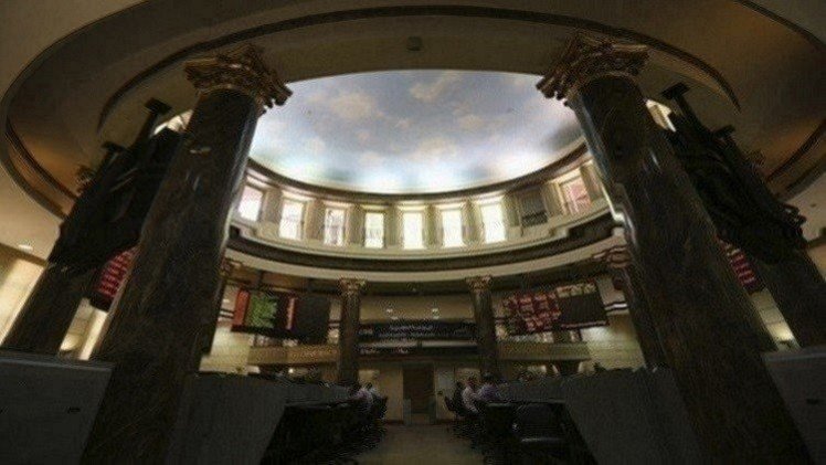 المؤشرات المصرية تنهي تعاملات الأسبوع على انخفاض  