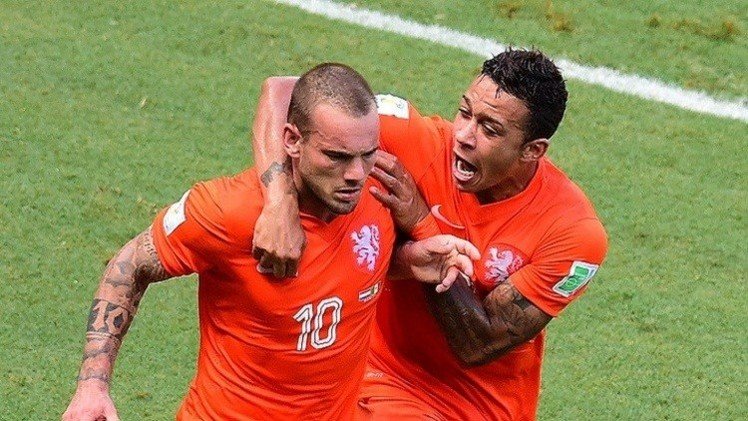 شنايدر ينقذ هولندا من الهزيمة أمام تركيا في تصفيات 