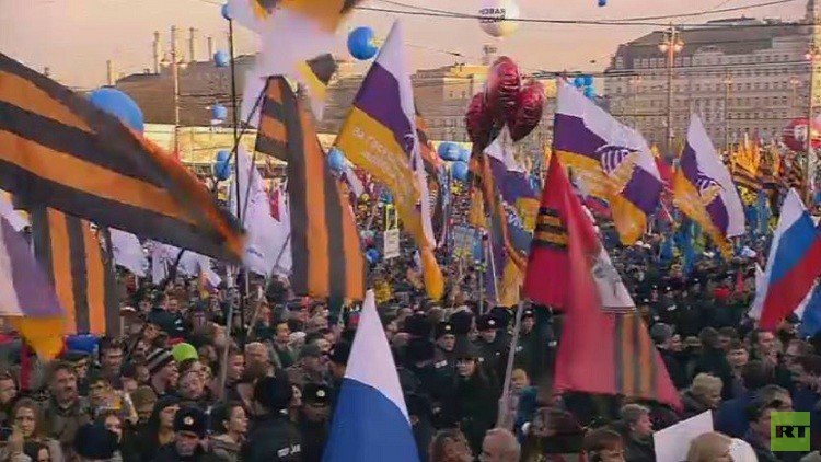 احتفالات في روسيا بعودة شبه جزيرة القرم