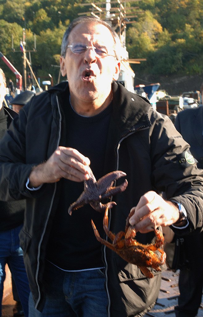 وزير الخارجية الروسي سيرغي لافروف في شبه جزيرة كامتشاتكا عام 2006