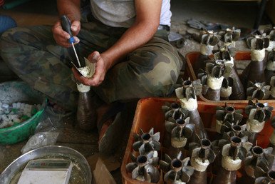 صناعة قذائف الهاون محلياً في مدينة حلب