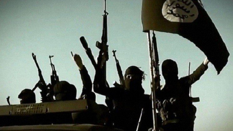 صحافي تركي يروي "40 يوما في قبضة  داعش"