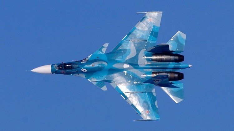 تدريبات مكثفة لمقاتلات أسطول الشمال الروسي