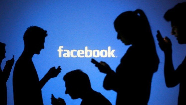 نيويورك تشهد حالة طلاق قانونية باستخدام الفيسبوك