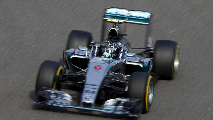 هاميلتون وروزبرغ في الصف الأول لجائزة الصين الكبرى للفورملا-1 