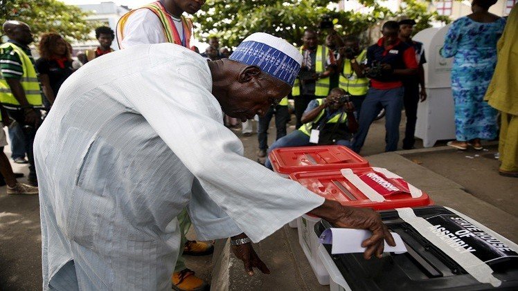 لاغوس.. فوز حزب الرئيس بخاري في انتخابات الولاية