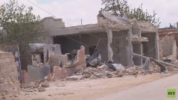 سكان المبعوجة بريف حماة يعودون إليها