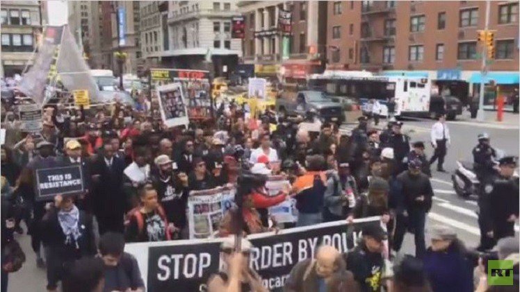 نيويورك.. احتجاجات على عنف وعنصرية الشرطة (فيديو)
