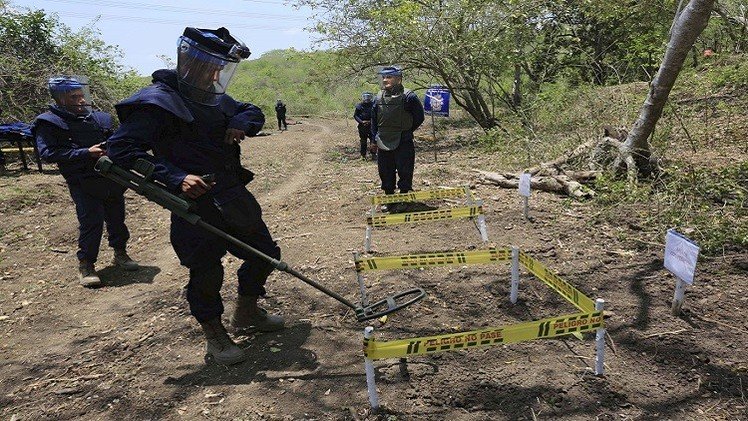 الجيش الكولومبي يستأنف قصف مواقع متمردي 