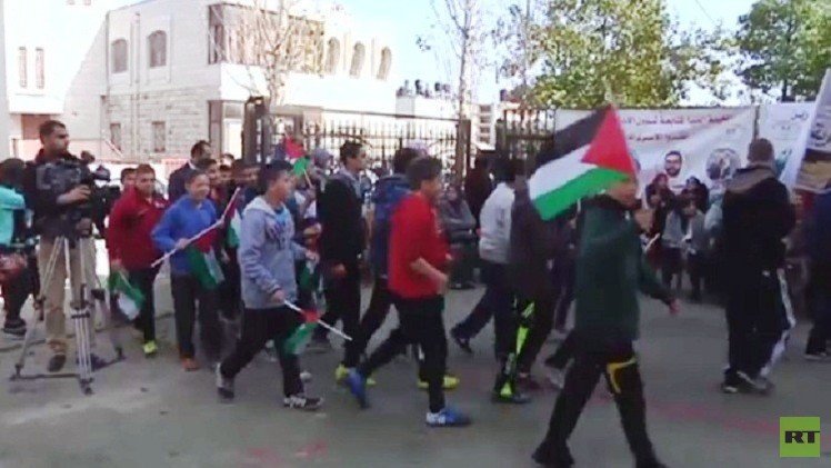 مسيرات في ذكرى الأسير الفلسطيني