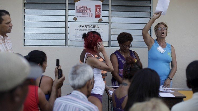 هزيمة المعارضة الكوبية في أول انتخابات بلدية تجري بمشاركتها