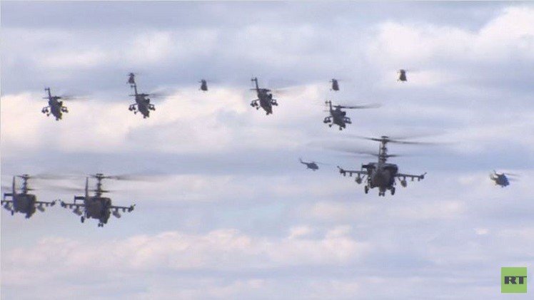 فيديو.. طائرات حربية روسية تكمل تدريبها اليومي للمشاركة في عرض عيد النصر