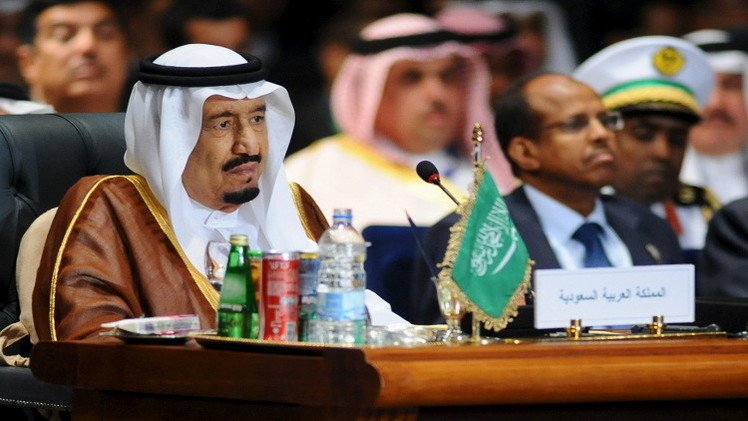 باكستان تتضامن مع السعودية وهادي يلتقي نواز شريف في الرياض