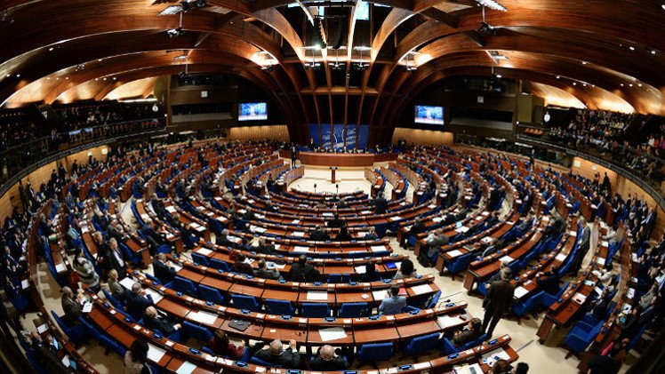 موسكو تحذر الجمعية البرلمانية لمجلس أوروبا من إلغاء صلاحيات الوفد الروسي