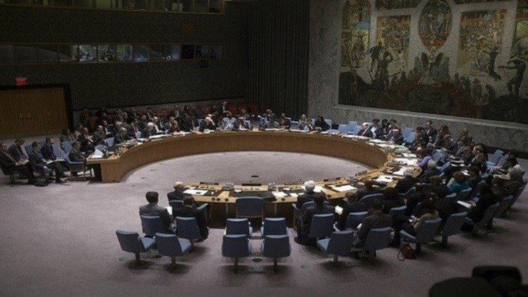 آموس تدعو مجلس الأمن إلى فرض حظر على توريد الأسلحة إلى سوريا