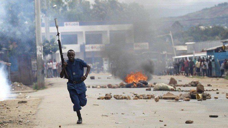 قتلى بتفريق متظاهرين في بوروندي احتجاجا على ترشح الرئيس لولاية ثالثة