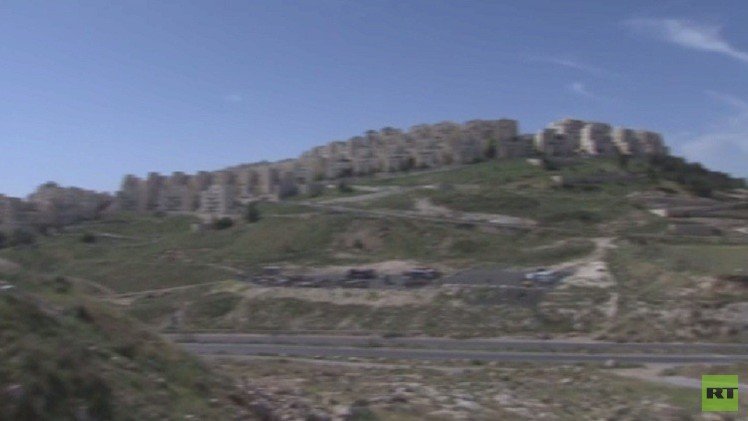 جبل أبو غنيم في جوف الاستيطان